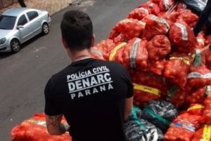 Denarc apreende 1,5 tonelada de maconha em carga de cebola, em Medianeira