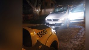 Veículo roubado por ladrões que causaram grave acidente é recuperado pela ROTAM