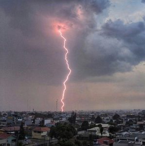 Risco de temporal não está descartado para Oeste paranaense nesta terça (5)