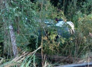 Capotamento deixa dois feridos entre Toledo e Ouro Verde do Oeste