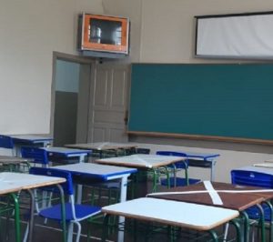 Retorno das aulas presenciais na Rede Estadual do Paraná começa por 200 escolas.