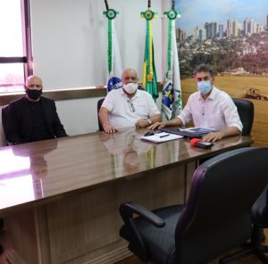 Região Oeste em movimento com nova concessão de pedágios e projeto da nova Ferroeste. Diretor das emissoras visita Cascavel