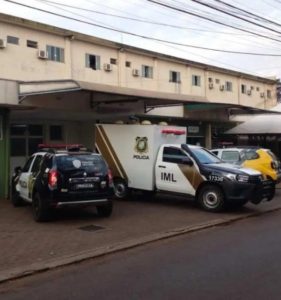 Homens armados invadem hospital rendem funcionária antes de executarem paciente, em Sarandi