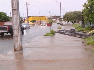 Temporal afeta abastecimento de água em 85 localidades do Paraná