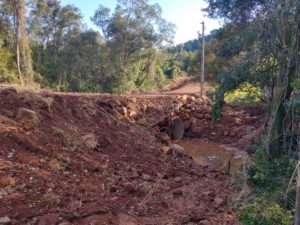 Concluída a substituição da ponte na Linha 18 em Linha Jacutinga em Missal