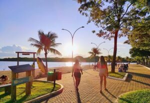 Temporada de Verão atrai turistas da região para o Balneário Jacutinga em Itaipulândia