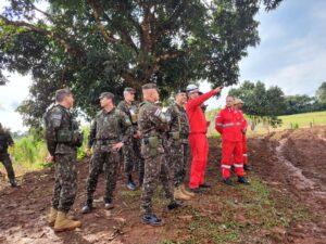 Centenas de militares participam de exercício em Medianeira e região