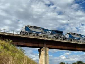 Escoamento com sustentabilidade e economia: um ano de obras da Ferrovia de Rondonópolis