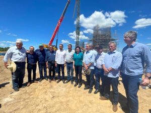 FRONTEIRAS: Ministros visitam obra de ponte do do Projeto Rotas de Integração e Desenvolvimento Sul-Americano