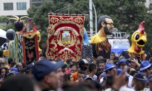 Hidratação: beber água é a melhor opção para controlar exageros nos dias de folia