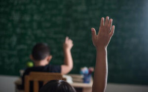 Novas diretrizes para jornada escolar em tempo integral entram em vigor com prazo de adequação até 2026