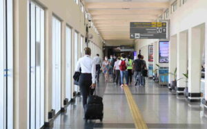 Doze aeroportos do Brasil estão entre os mais pontuais do mundo, aponta ranking internacional