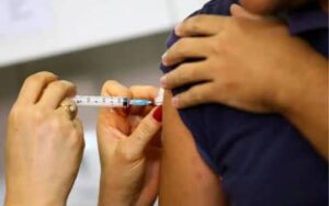 Temporada de cruzeiros acende alerta para vacinação contra o sarampo