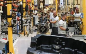 CNI: 20 setores industriais estão pouco confiantes, diz pesquisa