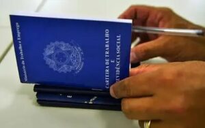 Escala 6×1: CCJ aprova admissibilidade da PEC; texto segue para comissão especial