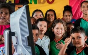 Escolas Conectadas: mais de 70% das escolas públicas de Minas Gerais já têm acesso à internet