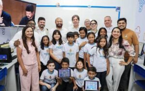 Ministério inaugura laboratório de informática em escola rural de Manaus (AM)