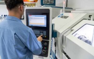 CNI: 97% dos industriais preveem impactos com redução da jornada de trabalho