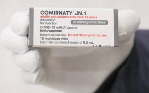 Covid-19: Brasil recebe novo lote de vacinas com  mais de 1,3 milhão de doses