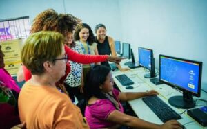 Mais de 7,5 mil paulistas se formam em cursos de informática oferecidos pelo Ministério das Comunicações