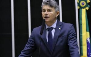 Projeto autoriza União e estados a mapearem imóveis rurais originados de terras públicas